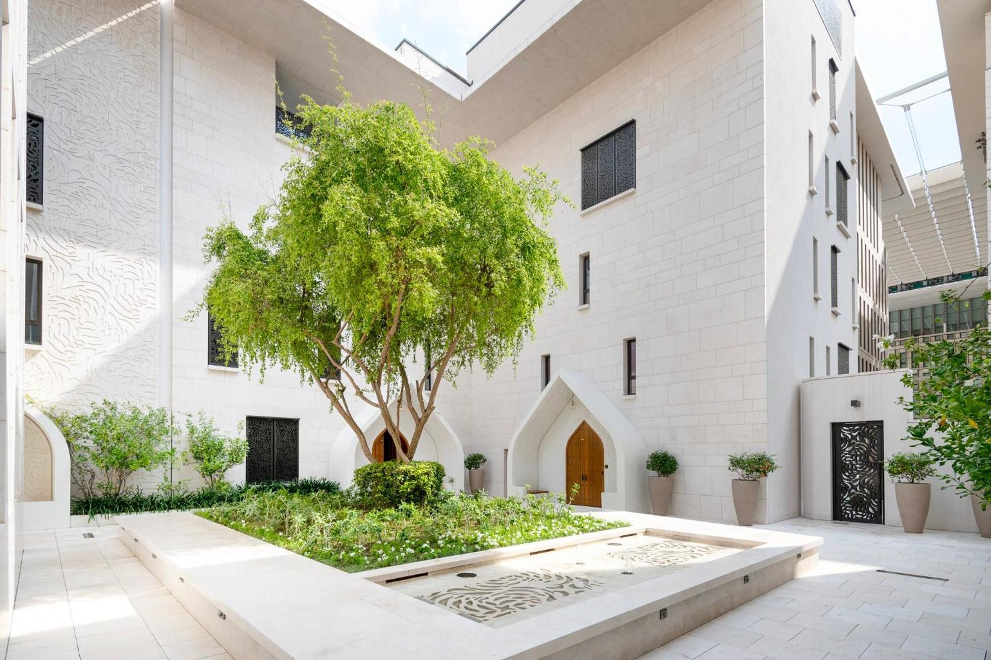 Mandarin Oriental, Doha Hotel Luaran gambar The courtyard of the new building