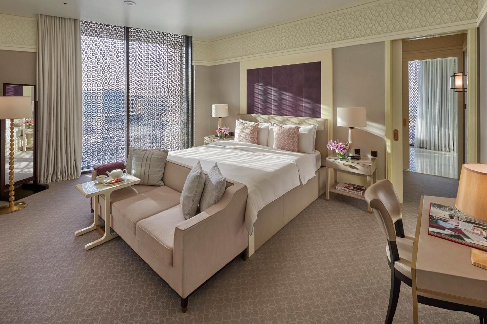 Mandarin Oriental, Doha Hotel Luaran gambar A bedroom at the hotel