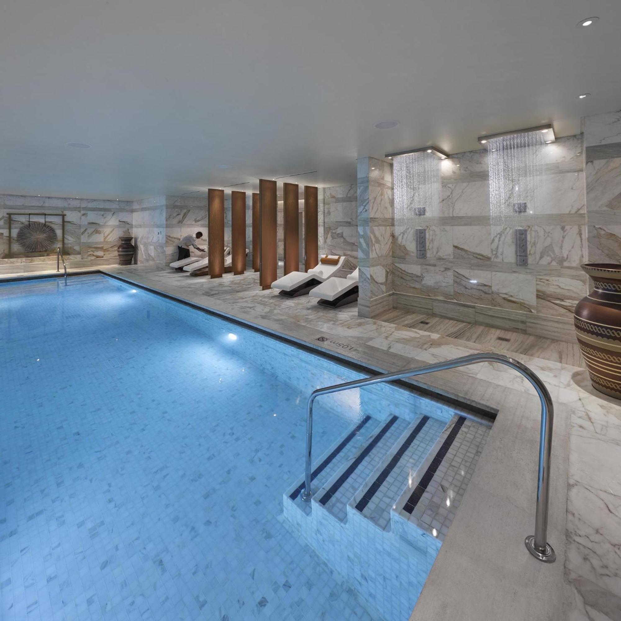Mandarin Oriental, Doha Hotel Luaran gambar The pool at the spa