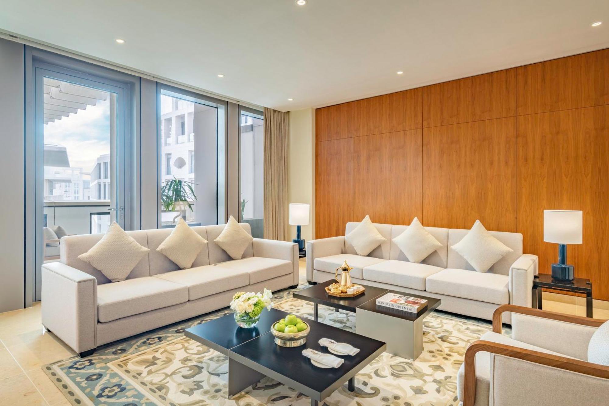 Mandarin Oriental, Doha Hotel Luaran gambar Living room