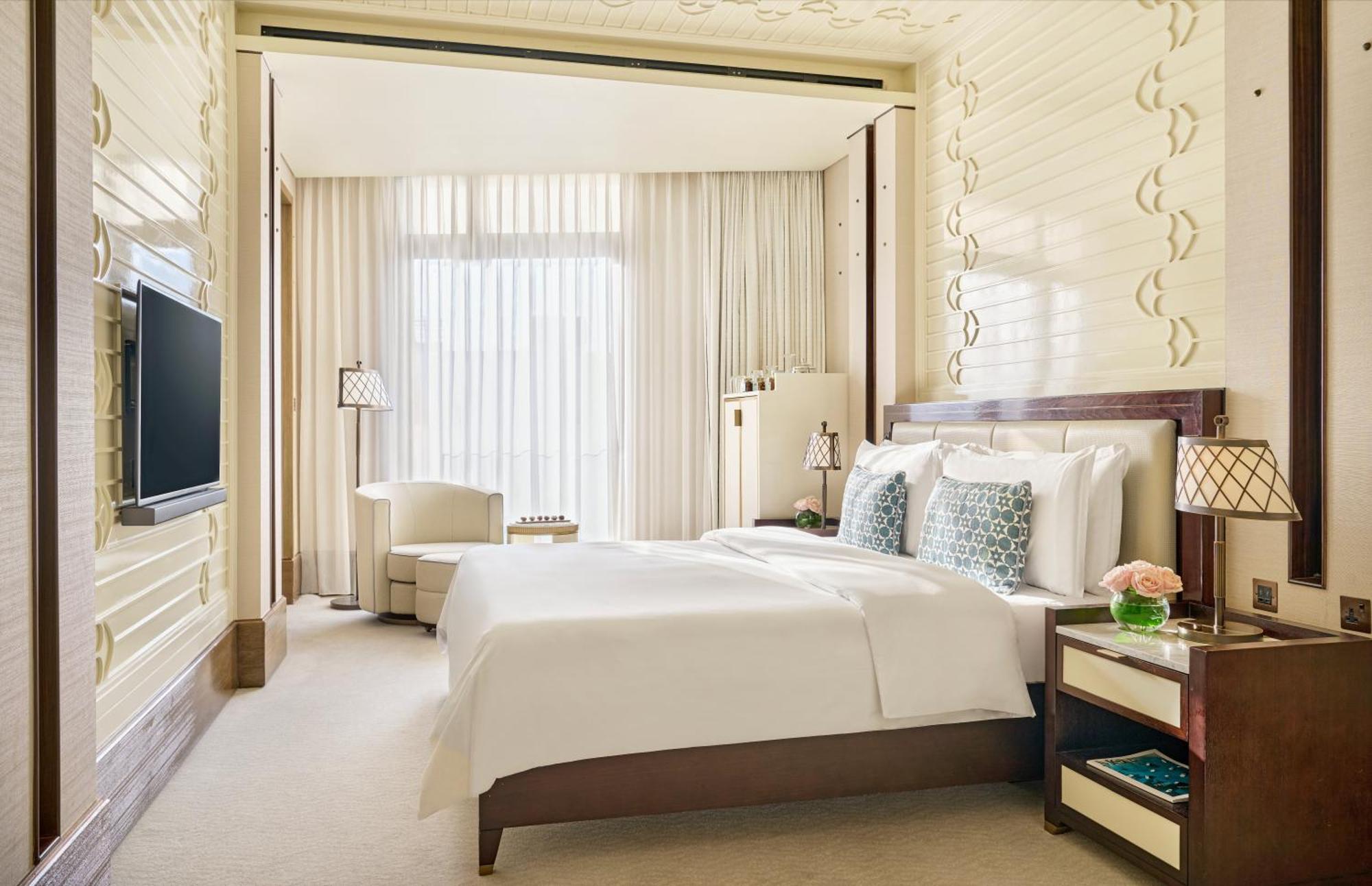Mandarin Oriental, Doha Hotel Luaran gambar A bedroom at the hotel