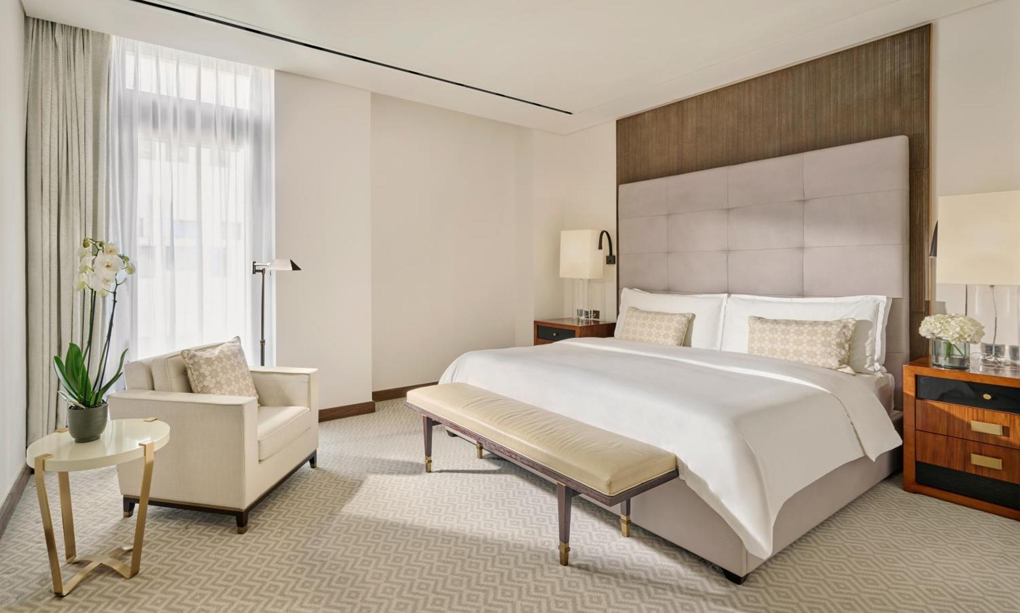 Mandarin Oriental, Doha Hotel Luaran gambar A bedroom at The Ritz-Carlton, Boston